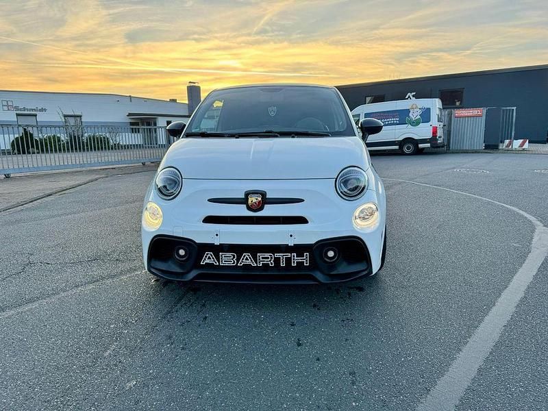 Gebraucht Abarth 595 Competizione 179 PS (131 kW) 2018 Weiß Kleinwagen