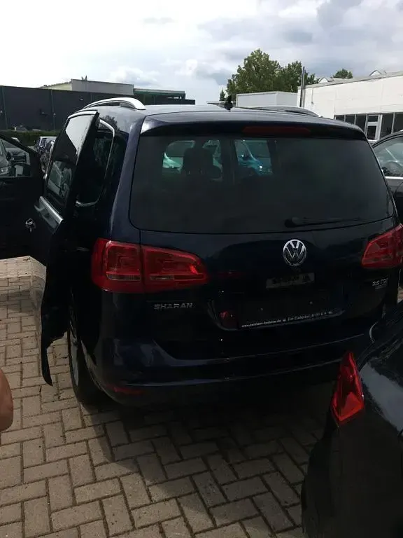 Gebraucht VW Sharan Life 140 PS (102 kW) 2014 Blau Van / Kleinbus