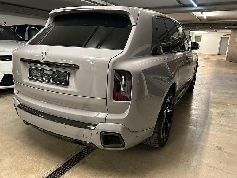 Neu Rolls Royce Cullinan 600 PS (441 kW) 2026 Grau SUV