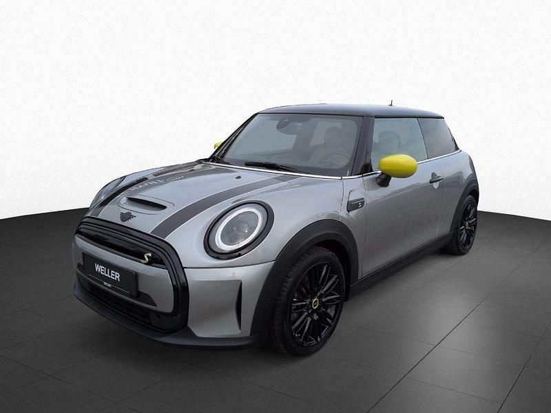 Gebraucht Mini Cooper SE Classic 135 kW (184 PS) 2023 Melting silver iii (silber) Kleinwagen