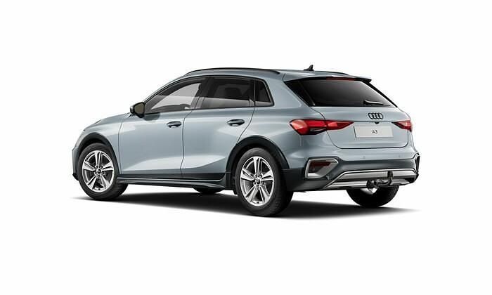 Gebraucht Audi A3 Ambiente 150 PS (110 kW) 2025 Pfeilgrau perleffekt Limousine