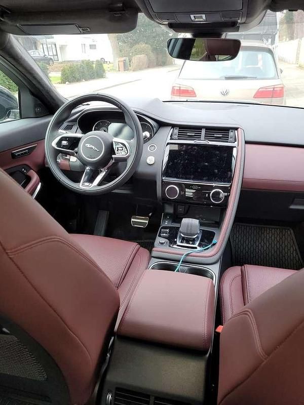 Gebraucht Jaguar E-Pace R-Dynamic 204 PS (150 kW) 2022 SUV