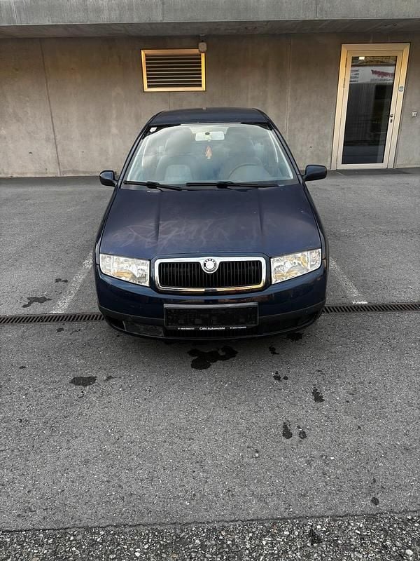 Blau Gebraucht 2002 Skoda Fabia Kleinwagen | 300 € (Superpreis) - Bild 1/4