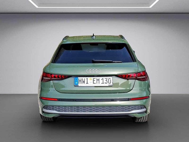 Gebraucht Audi A3 Advanced Plus 116 PS (85 kW) 2025 Distriktgrün metallic Limousine