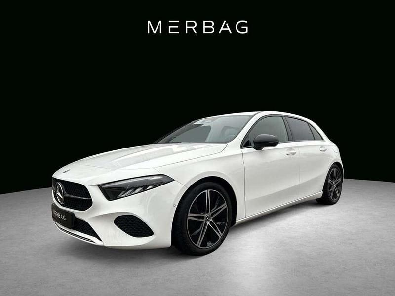 Gebraucht Mercedes A220 190 PS (139 kW) 2023 Unilack polarweiß Limousine