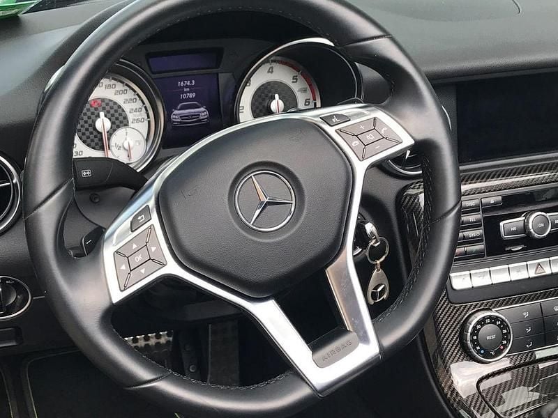 Schwarz Gebraucht 2015 Mercedes SLK250 Cabrio | 26.500 € (Fairer Preis) - Bild 1/4