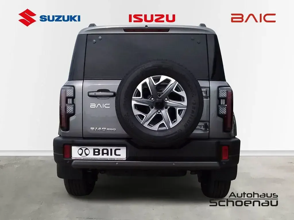 Gebraucht Baic BJ40 234 PS (172 kW) 2026 Grau SUV