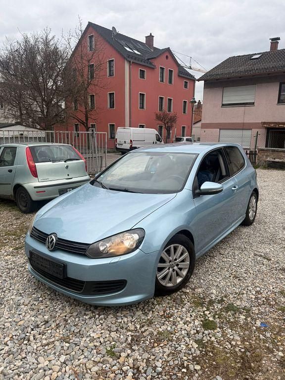 Gebraucht VW Golf VI 105 PS (77 kW) 2011 Blau Kleinwagen