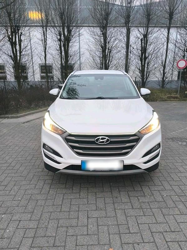 Gebraucht Hyundai Tucson 177 PS (130 kW) 2017 Weiß SUV