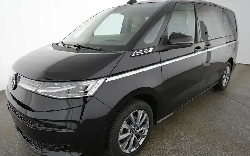 Gebraucht VW Multivan Style 150 PS (110 kW) 2025 Schwarz Van / Kleinbus