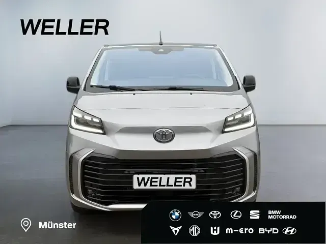 Gebraucht Toyota Proace Verso Team 177 PS (130 kW) 2024 Silber Kombi