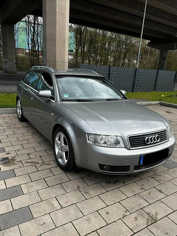 Gebraucht Audi A4 130 PS (95 kW) 2004 Silber Kombi