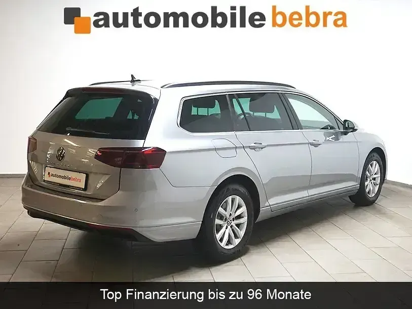 Gebraucht VW Passat Business 150 PS (110 kW) 2023 Pyritsilber Kombi
