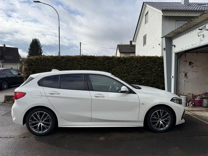 Gebraucht BMW 118 M Sport 140 PS (102 kW) 2020 Weiß Kleinwagen