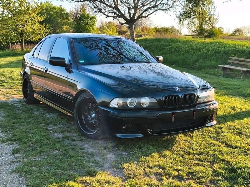Second-hand BMW 525 193 CP (141 kW) 2003 Berlinǎ