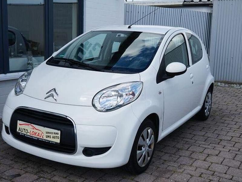 Weiß Gebraucht 2012 Citroën C-Elysee I Limousine | 2.900 € - Bild 1/4