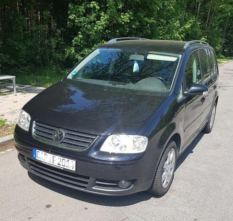 Schwarz Gebraucht 2006 VW Touran Van / Kleinbus | 6.200 € - Bild 1/4