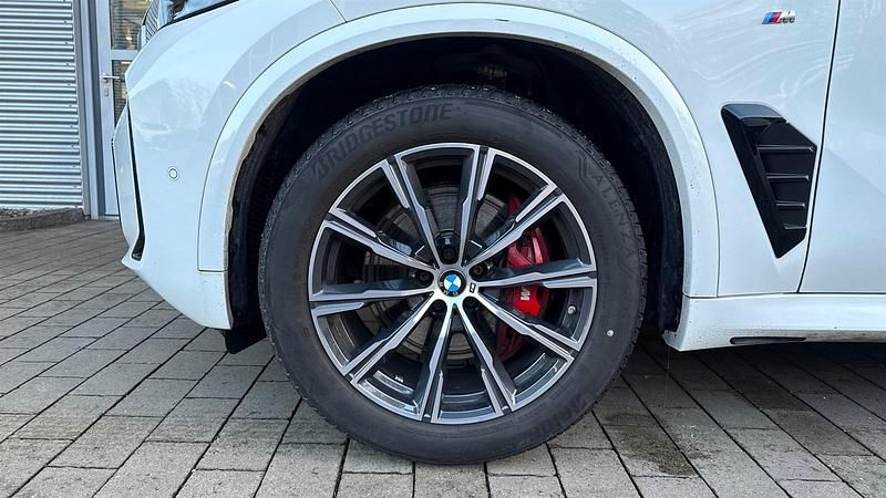 Gebraucht BMW X5 Efficient Dynamics 340 PS (250 kW) 2025 Alpinweiß uni SUV