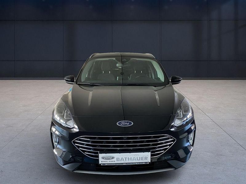 Gebraucht Ford Kuga Titanium 150 PS (110 kW) 2022 Obsidianschwarz SUV