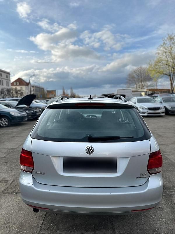 Gebraucht VW Golf VI 105 PS (77 kW) 2011 Grau Kleinwagen