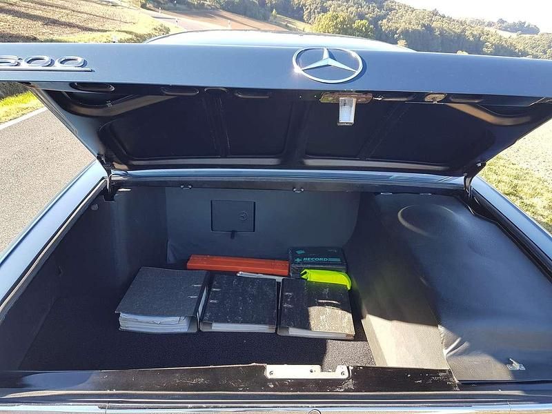 Blau Gebraucht 1971 Mercedes 600 Limousine | 139.000 € - Bild 1/4