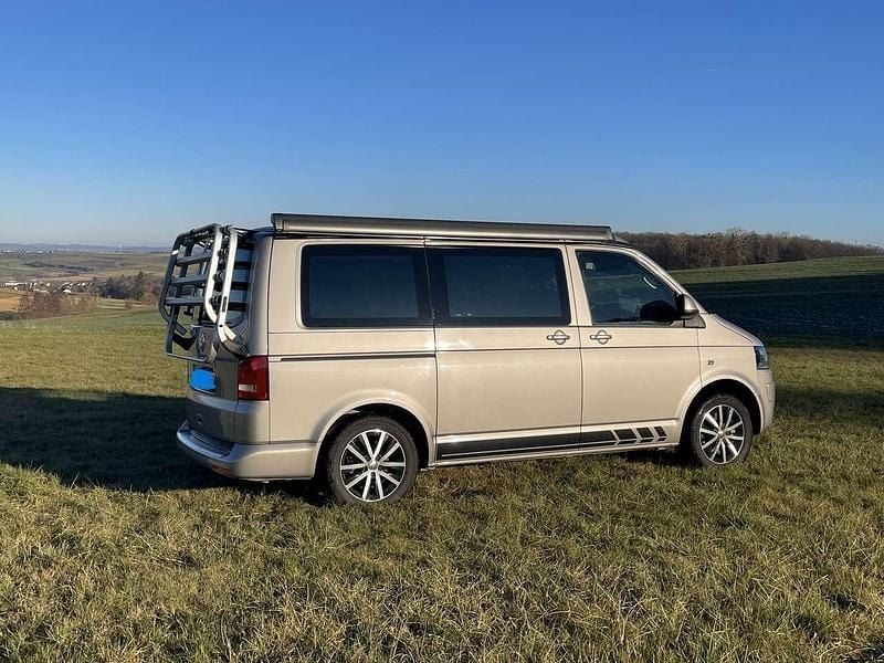 Gebraucht VW California Comfortline 179 PS (131 kW) 2015 Grau Van