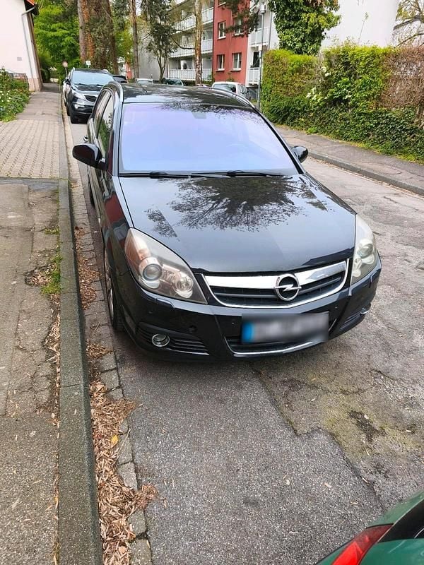 Gebraucht Opel Signum 155 PS (114 kW) 2008 Schwarz Kleinwagen