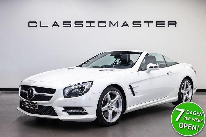 Weiß Gebraucht 2012 Mercedes SL350 AMG Cabrio | 47.950 € (Teuer) - Bild 1/4