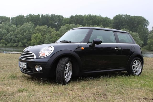 Gebraucht Mini Cooper 163 PS (119 kW) 2007 Schwarz Kleinwagen