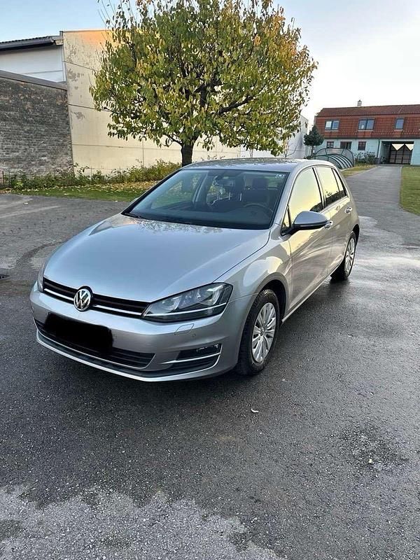 Gebraucht VW Golf VII 105 PS (77 kW) 2014 Silber Limousine