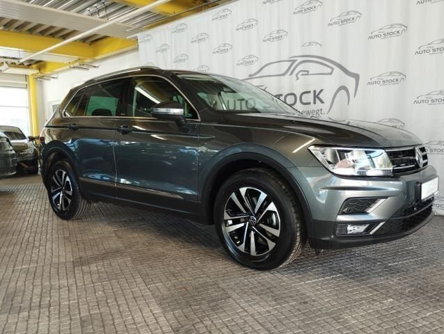 Indiumgrau metallic Gebraucht 2020 VW Tiguan United SUV | 23.950 € (Fairer Preis) - Bild 1/4