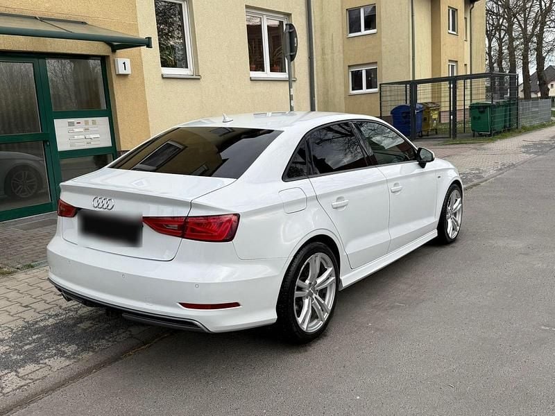 Gebraucht Audi A3 S-Line 110 PS (80 kW) 2016 Weiß Limousine