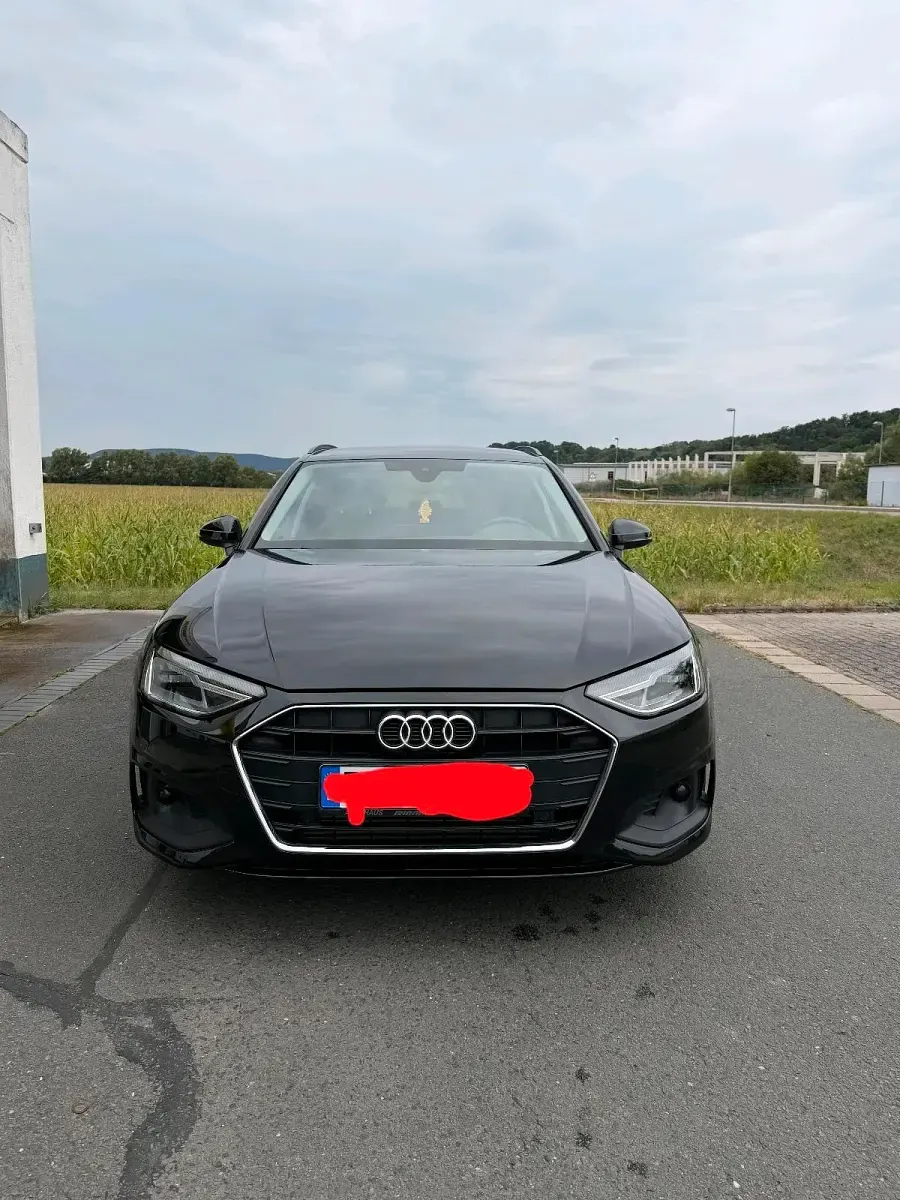 Gebraucht Audi A4 150 PS (110 kW) 2022 Schwarz Kombi