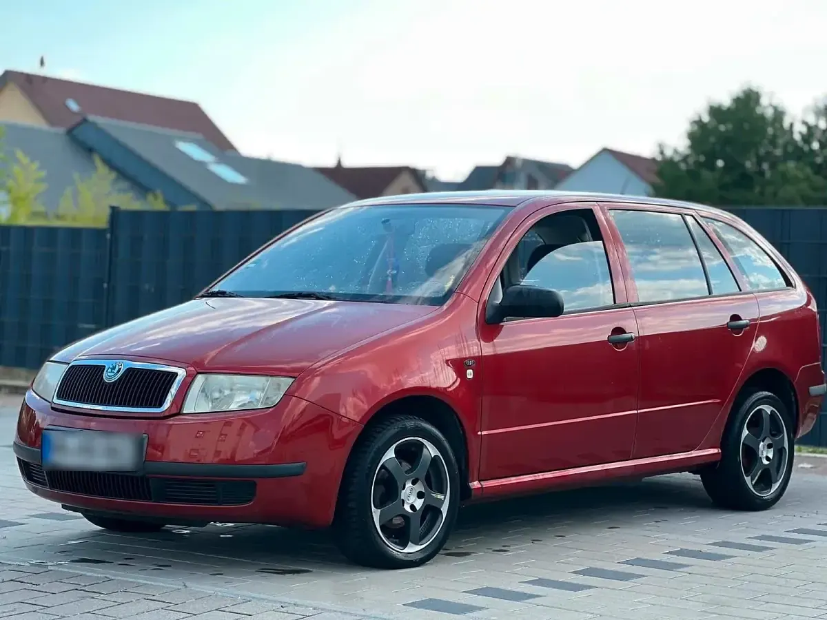 Gebraucht Skoda Fabia 68 PS (50 kW) 2002 Rot Kleinwagen
