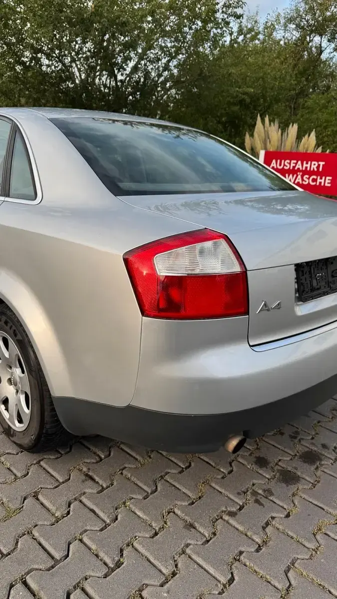 Gebraucht Audi A4 150 PS (110 kW) 2003 Silber Limousine