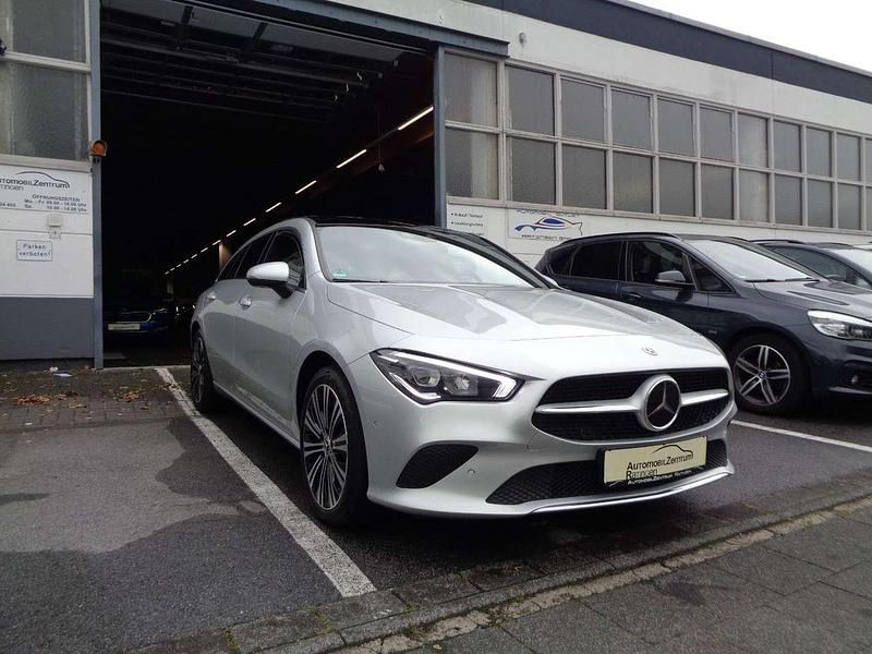 Gebraucht Mercedes CLA200 150 PS (110 kW) 2022 Iridiumsilber Kombi