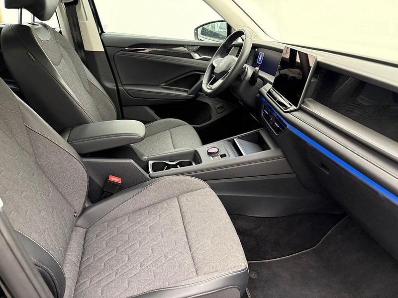 Gebraucht VW Tayron Life 204 PS (150 kW) 2025 Schwarz SUV