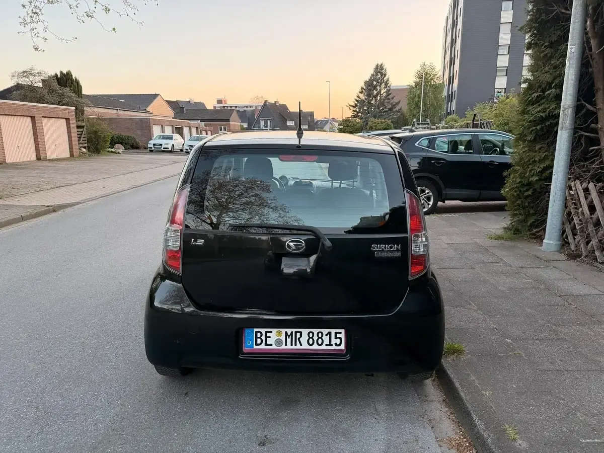 Gebraucht Daihatsu Sirion 89 PS (65 kW) 2007 Schwarz Kleinwagen