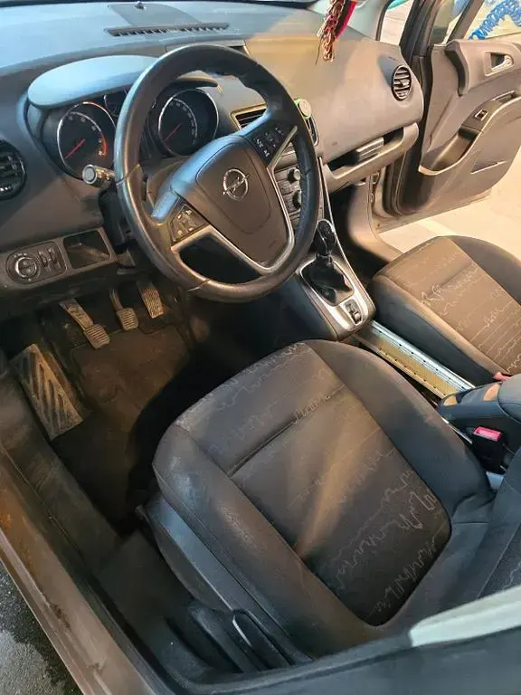 Gebraucht Opel Meriva Edition 101 PS (74 kW) 2011 Braun Van / Kleinbus