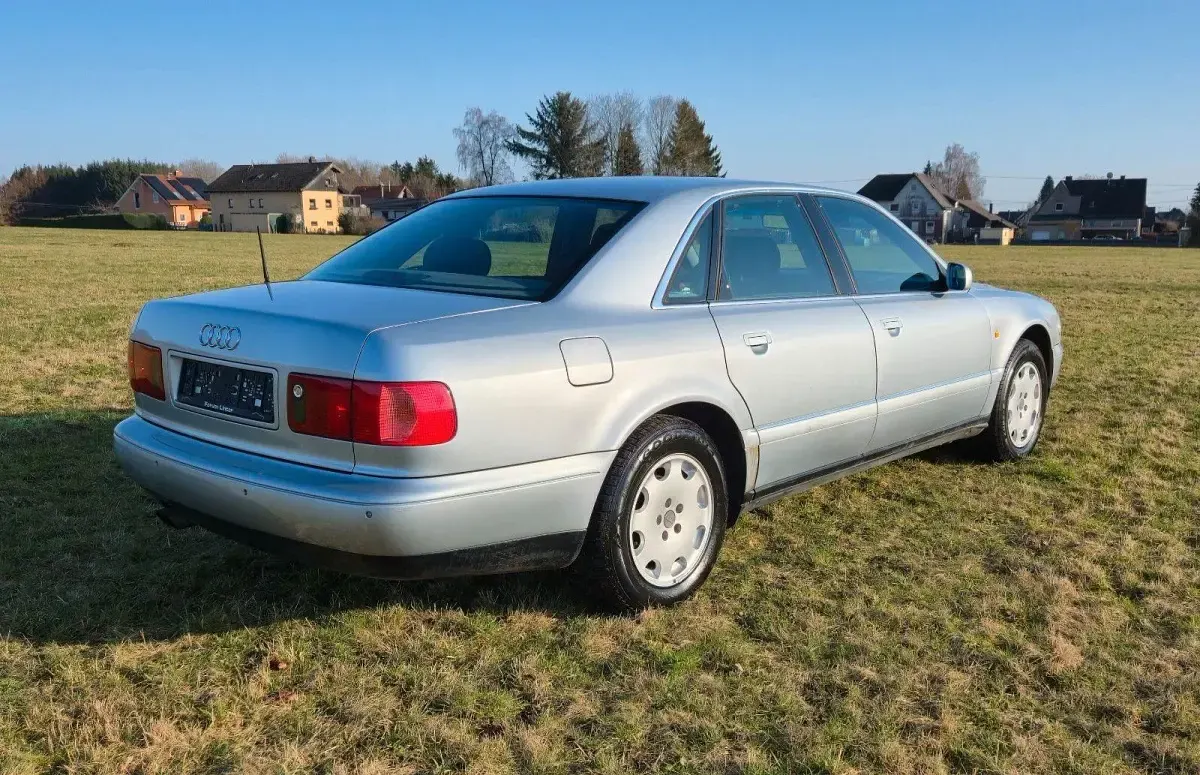 Occasion Audi A8 230 ch (169 kW) 1998 Argent Berline