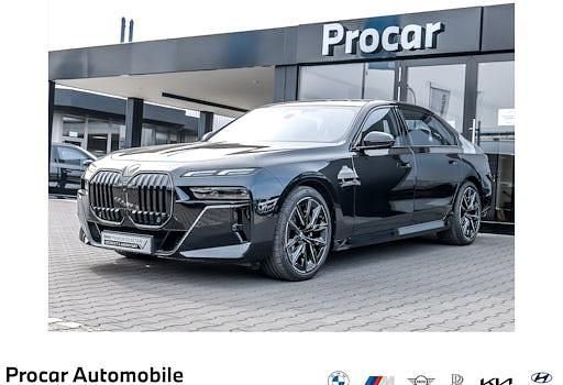Gebraucht BMW 740 Executive 299 PS (219 kW) 2025 Schwarz Limousine