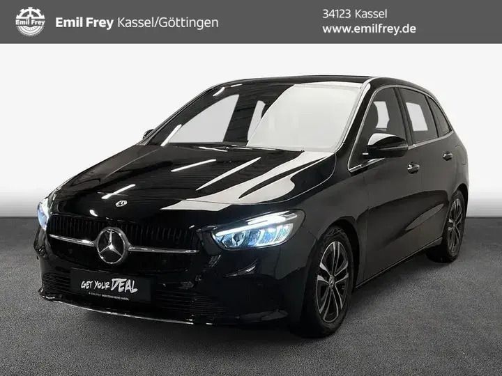 Nachtschwarz Gebraucht 2025 Mercedes B200 Advanced Van / Kleinbus | 37.300 € (Teuer) - Bild 1/4