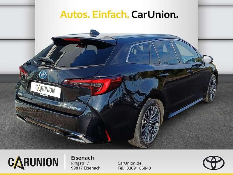 Gebraucht Toyota Corolla Team 140 PS (102 kW) 2023 Black mica / ink Kombi