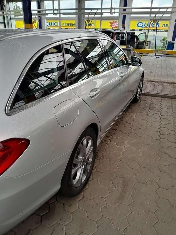 Gebraucht Mercedes C180 Avantgarde 156 PS (114 kW) 2018 Kombi