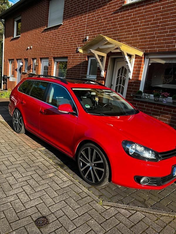 Rot Gebraucht 2012 VW Golf VI Limousine | 4.800 € (Superpreis) - Bild 1/4