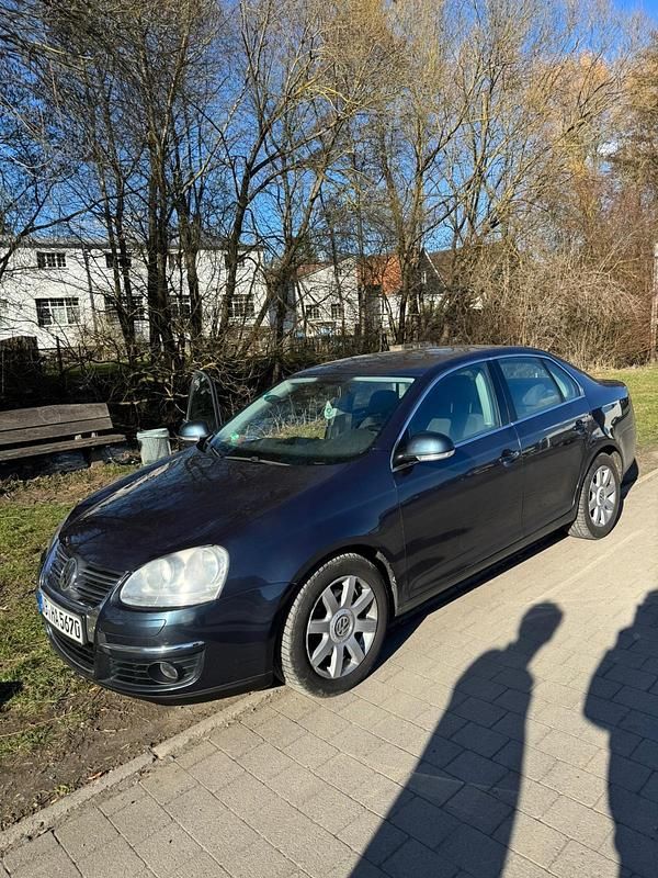 Gebraucht VW Jetta 122 PS (89 kW) 2009 Schwarz Limousine