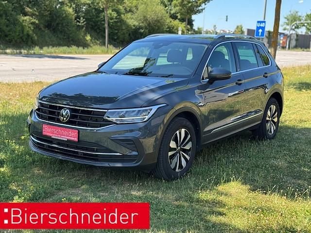 Grau Gebraucht 2024 VW Tiguan Move SUV | 33.950 € (Guter Preis) - Bild 1/4