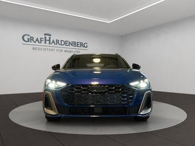 Gebraucht Audi A5 Edition .1 204 PS (150 kW) 2025 Blau Kombi