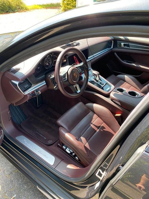 Gebraucht Porsche Panamera Turbo 549 PS (403 kW) 2019 Grau Limousine
