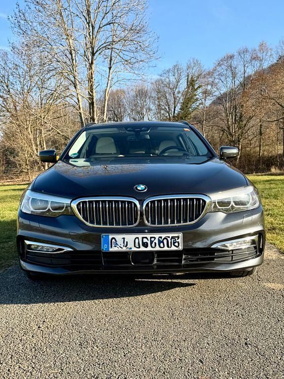 Gebraucht BMW 530 Luxury Line 265 PS (194 kW) 2017 Grau Kombi
